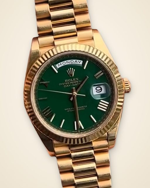 Rolex Day-Date · Green Roman dial · II